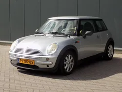 Grijs Gebruikt 2003 Mini ONE Hatchback | € 1.499 (Eerlijke prijs)