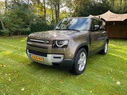 Beige Gebruikt 2023 Land Rover Defender SE SUV | € 82.000 (Super prijs)