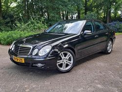 Zwart Gebruikt 2007 Mercedes E200 Avantgarde Sedan | € 8.449 (Eerlijke prijs)