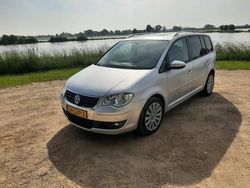 Gebruikt 2010 VW Touran Highline MPV | € 6.750 (Eerlijke prijs)