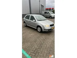 Grijs Gebruikt 2000 Skoda Fabia Classic Hatchback | € 2.000 (Eerlijke prijs)
