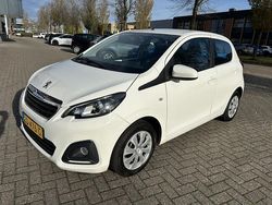 Wit (metallic) Gebruikt 2016 Peugeot 108 Active Hatchback | € 6.995 (Eerlijke prijs)