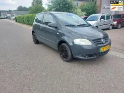 Grijs Gebruikt 2006 VW Fox Trendline Hatchback | € 999 (Goede deal)