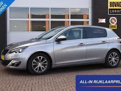 Grijs, metallic lak Gebruikt 2017 Peugeot 308 Premium Hatchback | € 9.900 (Goede deal)