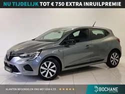 Grijs Gebruikt 2023 Renault Clio V Equilibre Hatchback | € 15.635 (Goede deal)