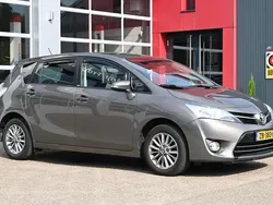 Grijs Gebruikt 2017 Toyota Verso MPV | € 16.950 (Eerlijke prijs)