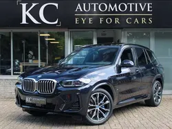 Zwart Gebruikt 2023 BMW X3 Executive SUV | € 54.950 (Eerlijke prijs)