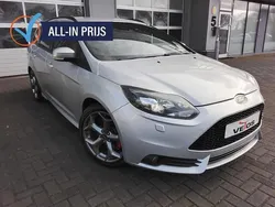 Zilver Gebruikt 2013 Ford Focus ST Stationwagen | € 12.999 (Eerlijke prijs)