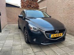 Zwart Gebruikt 2016 Mazda 2 Hatchback | € 9.950 (Eerlijke prijs)