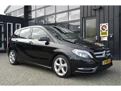 Zwart Gebruikt 2014 Mercedes B180 Prestige MPV | € 11.999 (Goede deal)