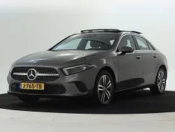 Berggrijs metaalkleur metallic Gebruikt 2020 Mercedes 250 Business Sedan | € 28.950