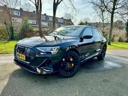 Zwart Gebruikt 2022 Audi e-tron S-Line SUV | € 45.000 (Eerlijke prijs)