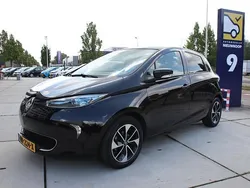 Zwart Gebruikt 2017 Renault Zoe Intens Hatchback | € 7.949 (Eerlijke prijs)