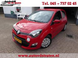 Rood Gebruikt 2013 Renault Twingo Collection Hatchback | € 4.350 (Iets duurder)