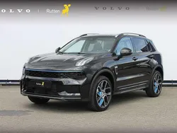 Zwart, metallic lak Gebruikt 2022 Lynk & Co 01 SUV | € 24.840 (Eerlijke prijs)