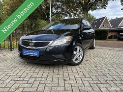 Zwart Gebruikt 2011 Kia Ceed Hatchback | € 2.350 (Goede deal)