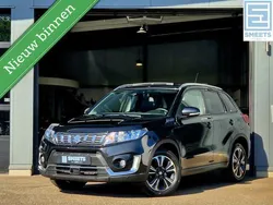 Zwart, metallic lak Gebruikt 2019 Suzuki Vitara SUV | € 17.500 (Goede deal)