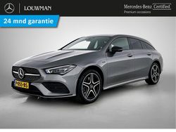 Grijs (metallic) Gebruikt 2020 Mercedes CLA250e Shooting Brake Business Stationwagen | € 28.250 (Eerlijke prijs)