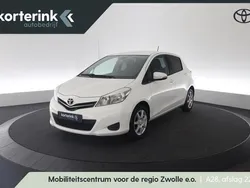 Wit Gebruikt 2012 Toyota Yaris Hatchback | € 9.950 (Eerlijke prijs)