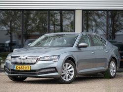 Grijs Gebruikt 2020 Skoda Superb Business Line Hatchback | € 21.750 (Super prijs)