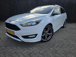 Wit Gebruikt 2018 Ford Focus ST-Line Stationwagen | € 12.950 (Goede deal)