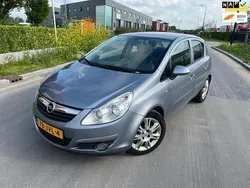 Grijs Gebruikt 2009 Opel Corsa Enjoy Hatchback | € 3.595 (Eerlijke prijs)