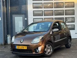 Bruin Gebruikt 2010 Renault Twingo Authentique Hatchback | € 2.495 (Eerlijke prijs)