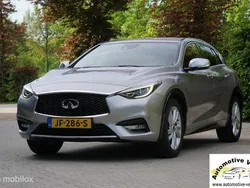 Grijs Gebruikt 2016 Infiniti Q30 Hatchback | € 12.299