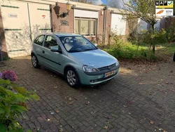 Groen Gebruikt 2001 Opel Corsa Sport Hatchback | € 999 (Goede deal)