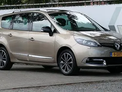 Beige Gebruikt 2014 Renault Grand Scénic III Bose Edition MPV | € 8.900 (Duur)