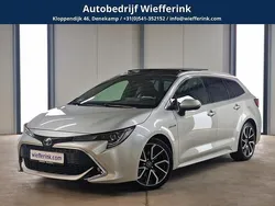 Grijs Gebruikt 2020 Toyota Corolla Premium Stationwagen | € 20.950 (Goede deal)