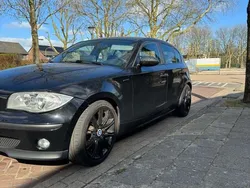 Zwart Gebruikt 2005 BMW 116 Hatchback | € 2.750 (Eerlijke prijs)