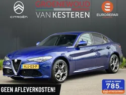Blauw, metallic lak Gebruikt 2023 Alfa Romeo Giulia Ti Sedan | € 48.990 (Goede deal)