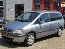 Grijs, metallic lak Gebruikt 2003 Opel Zafira Elegance MPV | € 1.175 (Goede deal)