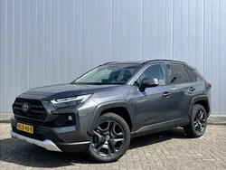 Gebruikt 2023 Toyota RAV4 Hybrid SUV | € 46.499 (Eerlijke prijs)