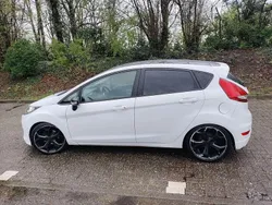 Wit Gebruikt 2011 Ford Fiesta Limited Hatchback | € 2.500 (Goede deal)