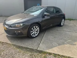 Bruin Gebruikt 2012 VW Scirocco Highline Coupé | € 6.250 (Goede deal)
