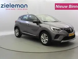Grijs Gebruikt 2020 Renault Captur Zen SUV | € 14.845 (Eerlijke prijs)