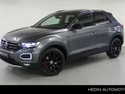 Grijs, metallic lak Gebruikt 2020 VW T-Roc Sportline SUV | € 25.945 (Eerlijke prijs)