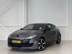 Grijs, metallic lak Gebruikt 2010 Renault Mégane Coupé R.S. Coupé | € 10.400