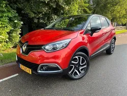 Rood Gebruikt 2016 Renault Captur Dynamique SUV | € 9.950 (Iets duurder)