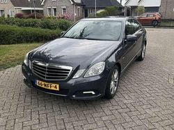 Grijs Gebruikt 2009 Mercedes E200 Sedan | € 9.750 (Iets duurder)