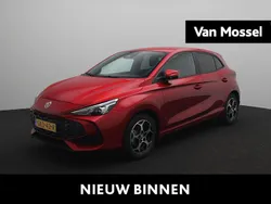 Rood Gebruikt 2024 MG MG3 Luxury Hatchback | € 23.995 (Eerlijke prijs)