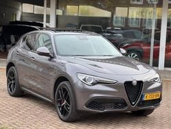 Grijs Gebruikt 2017 Alfa Romeo Stelvio SUV | € 23.990 (Eerlijke prijs)