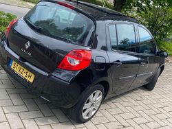 Zwart Gebruikt 2007 Renault Clio II Hatchback | € 1.800 (Eerlijke prijs)