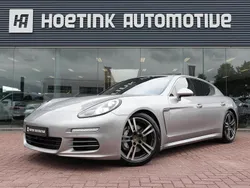 Grijs, metallic lak Gebruikt 2015 Porsche Panamera Sedan | € 39.940 (Goede deal)