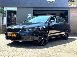 Zwart Gebruikt 2012 Skoda Superb Business Line Hatchback | € 6.950 (Eerlijke prijs)