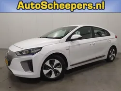 Wit Gebruikt 2017 Hyundai Ioniq Comfort Sedan | € 9.999 (Goede deal)