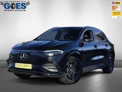 Zwart Gebruikt 2024 Mercedes EQA350 AMG line SUV | € 43.940