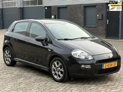 Zwart Gebruikt 2013 Fiat Punto Evo Pop Hatchback | € 3.245 (Eerlijke prijs)